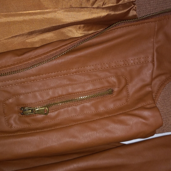 Brown jacket - Picture 2 of 5